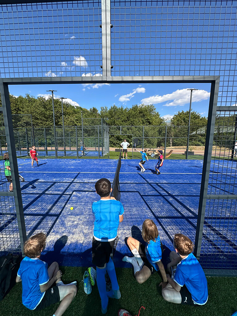 Children playing padel at the Marswiese soft opening in Vienna.